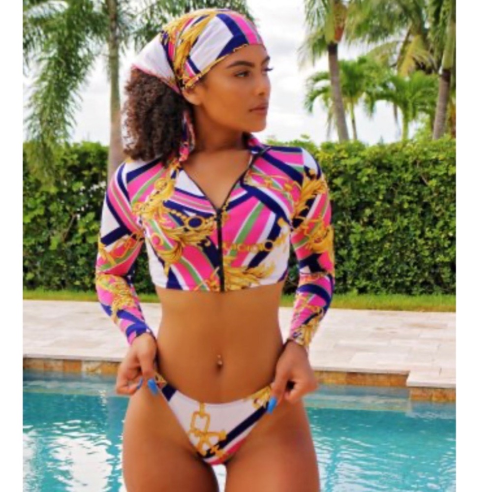 Bathing suit
